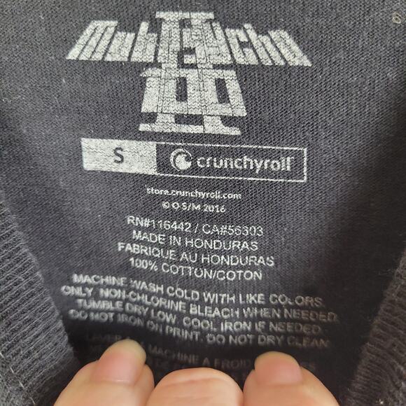 Crunchy Roll Mob Psycho 100 black tee Size small Anime Y2K Fangear Manga - Picture 3 of 7